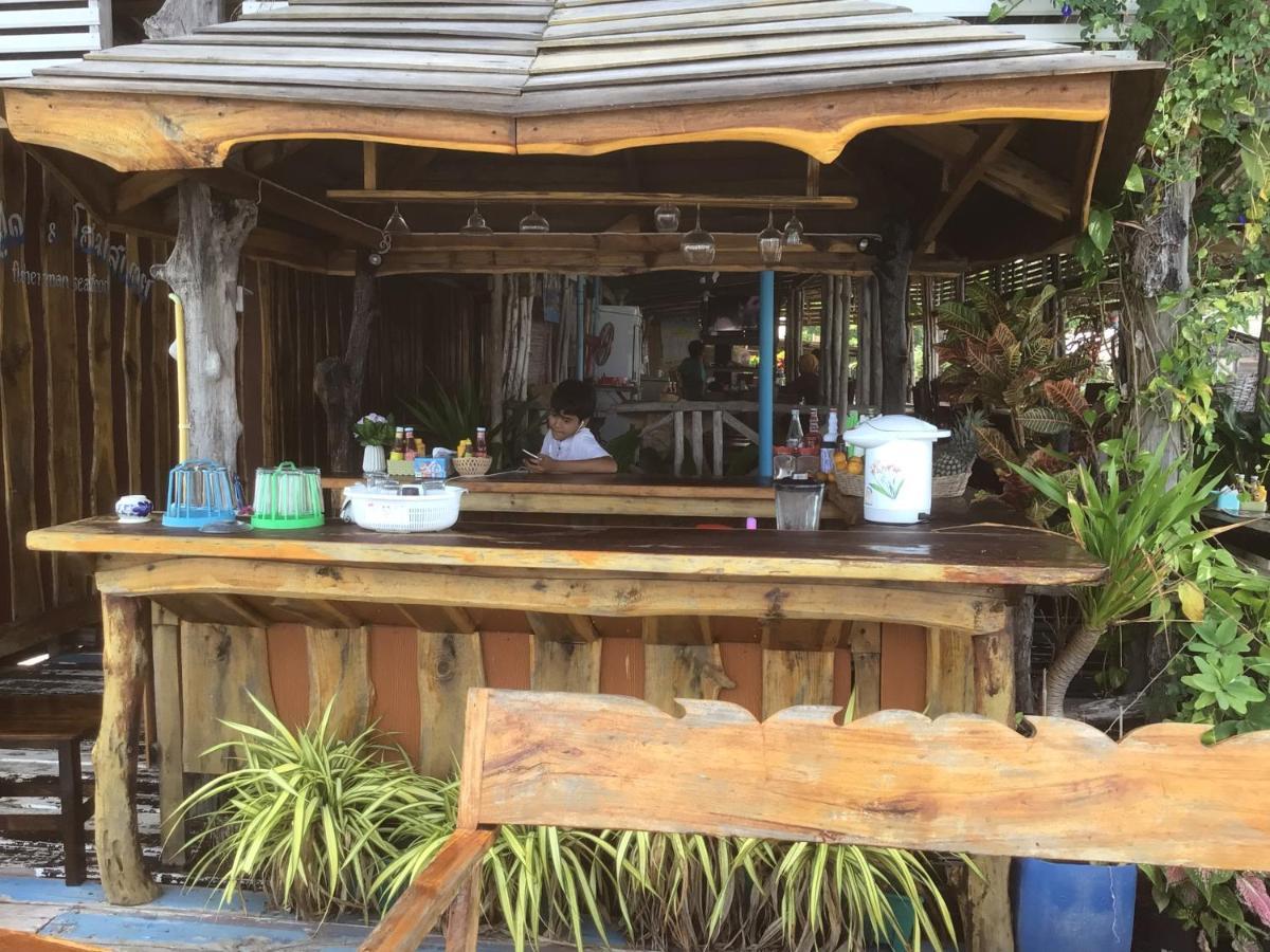 Homestay&Chaoleyseafoodrestaurant Ko Pu Exterior photo